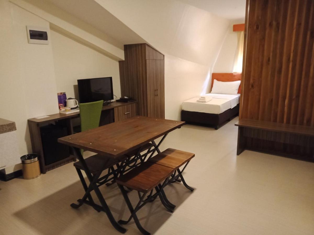 Momarco Forest Cove Танай Екстериор снимка
